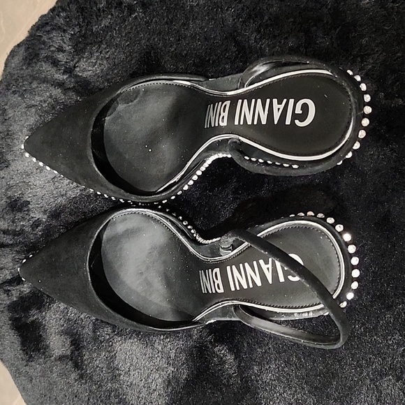 Shoes - Picture 3 of 6